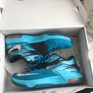 KD 7 Weatherman Size 8